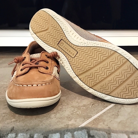 Sperry Boat Shoes - Picture 3 of 3
